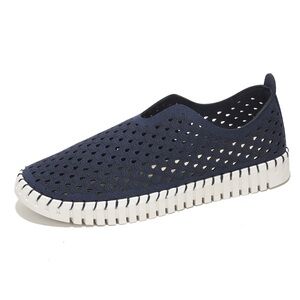 Project Cloud | NWB Lily Sneakers Leather Lightweight Travel Shoe, Size 10